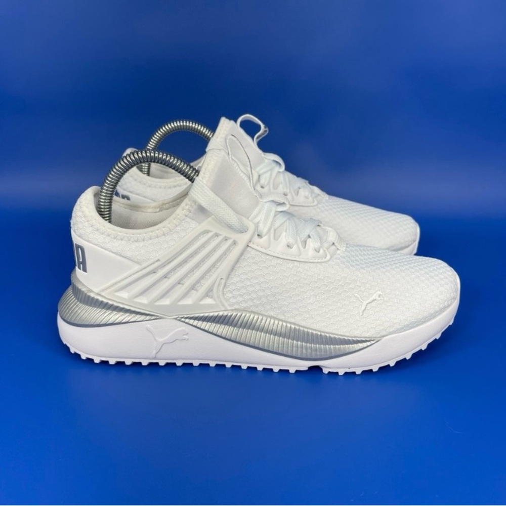NEW Puma Pacer Future Athletic Shoes Womens 7.5 Summit White Silver